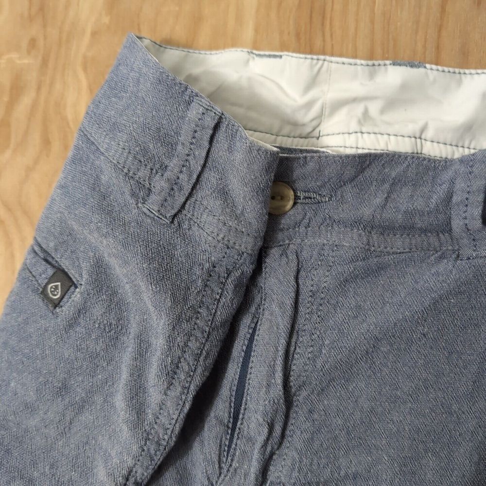 Tasc Performance Shorts Men's Casual‎ Golf Stretch Blue 35x7" Chambray Viscose